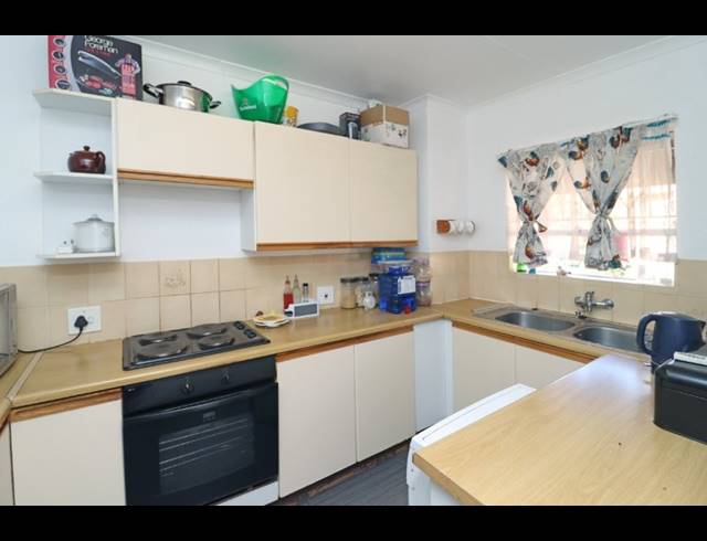 2 BEDROOM APARTMENT FOR SALE IN ROBINDALE